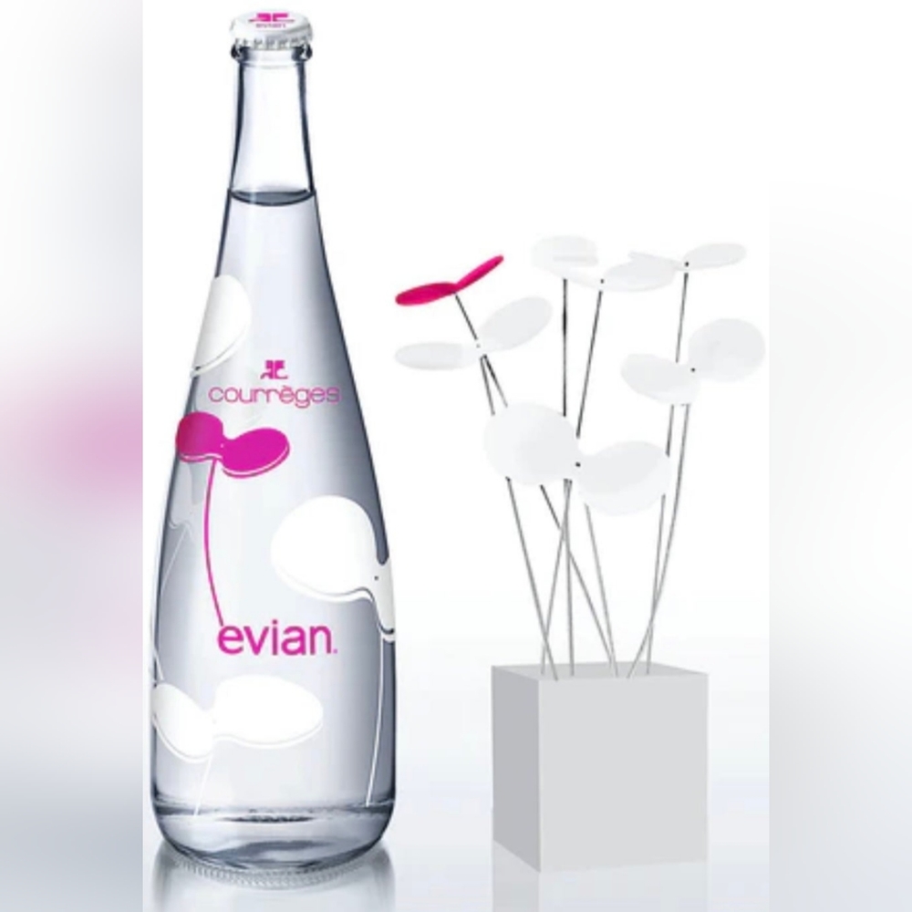 🌸Evian Courreges 2012 Sealed New Designer Collectible Glass Water Bottle France